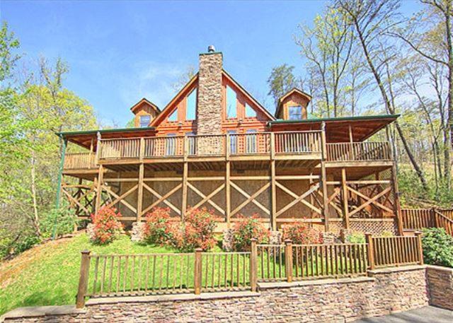 Bear Hug Villa Gatlinburg Exterior photo